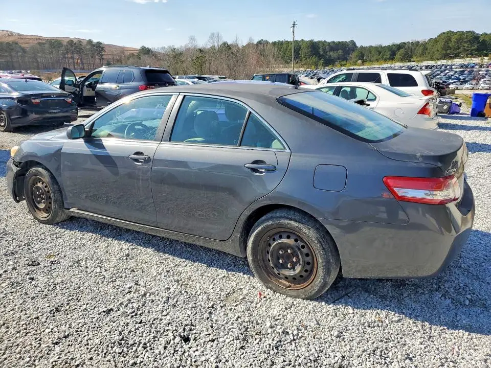 2011 TOYOTA CAMRY LE  