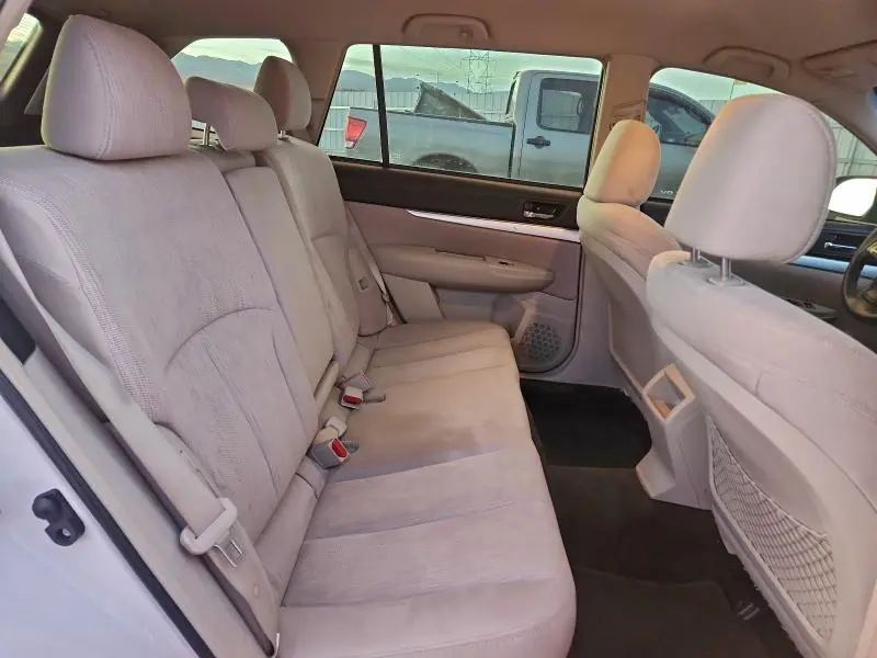 2013 SUBARU OUTBACK 2.5I  