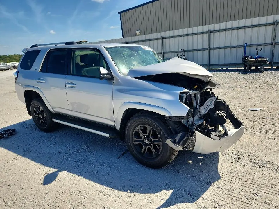 2023 TOYOTA 4RUNNER SR5 PREMIUM  