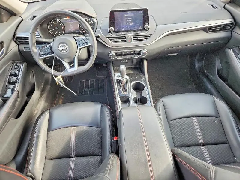 2024 NISSAN ALTIMA SR  