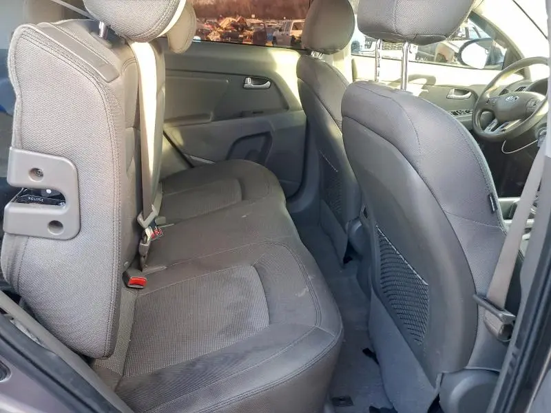 2016 KIA SPORTAGE LX  