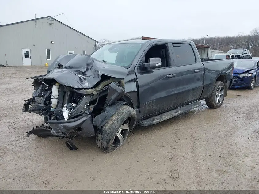 2019 RAM 1500 SPORT