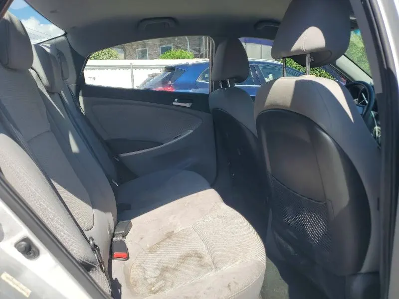 2012 HYUNDAI ACCENT GLS  
