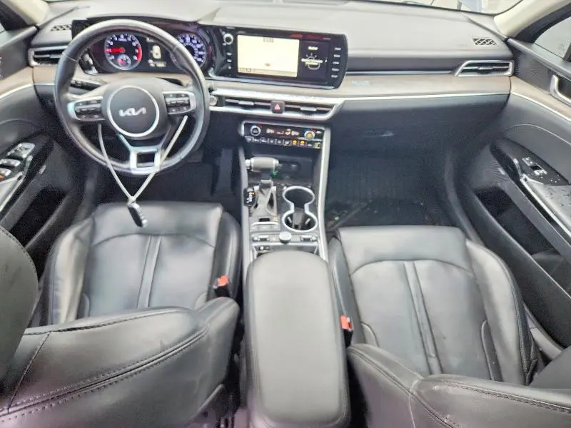 2022 KIA K5 EX  