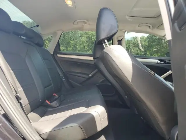 2022 VOLKSWAGEN PASSAT SE  