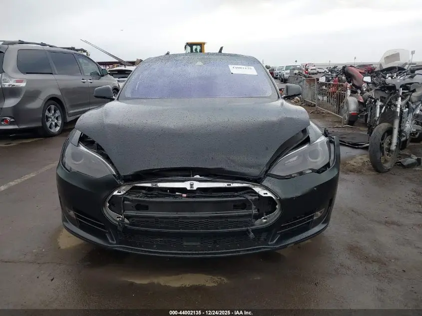 2015 TESLA MODEL S  