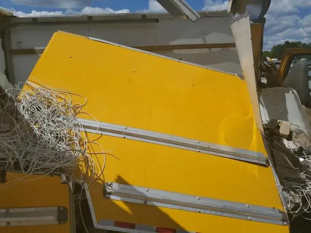 2021 GMC SAVANA CUTAWAY G3500  