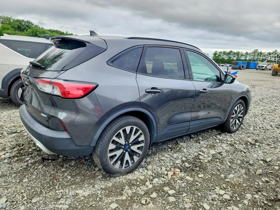 2020 FORD ESCAPE SE SPORT  
