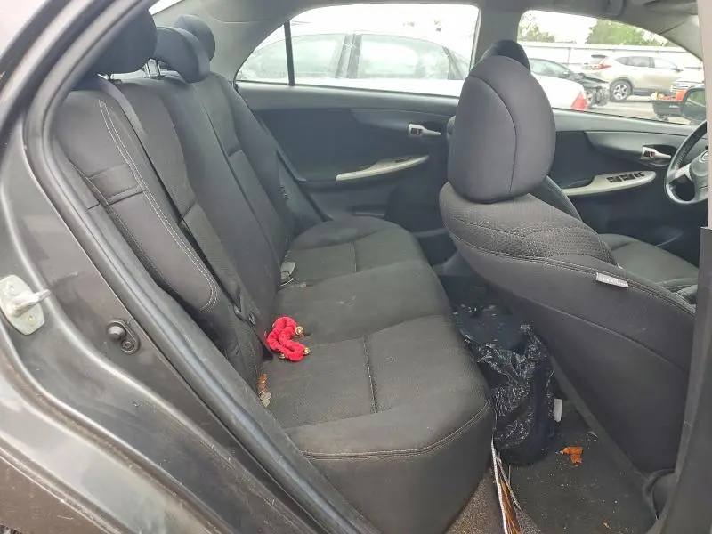 2013 TOYOTA COROLLA S  