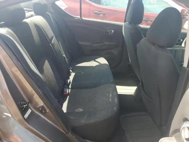 2016 NISSAN VERSA S  