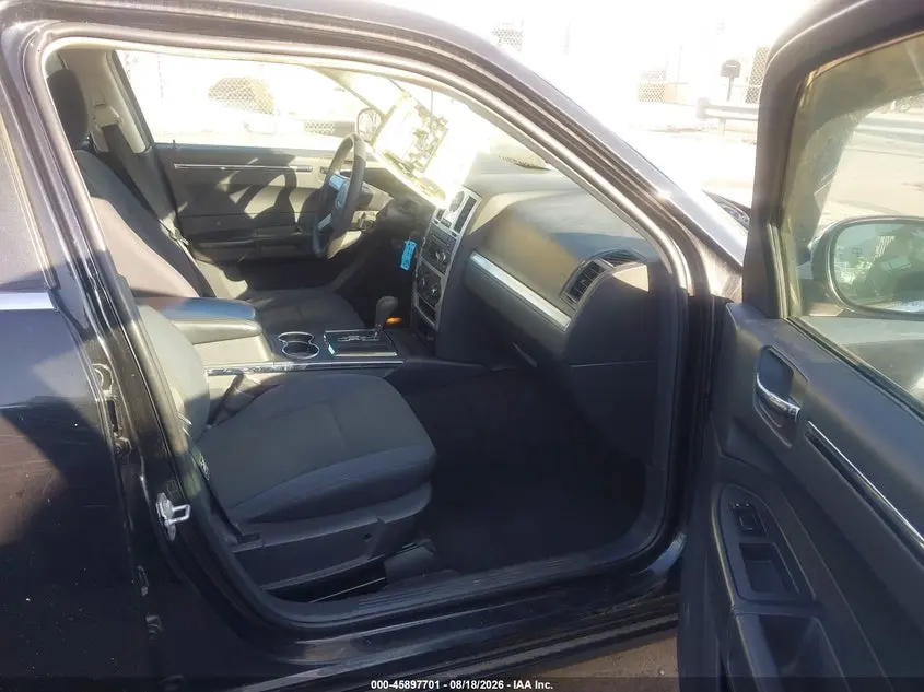 2010 CHRYSLER 300 TOURING PLUS