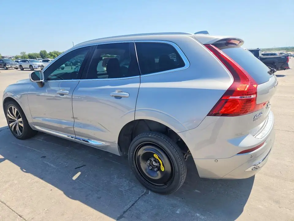 2022 VOLVO XC60 B6 INSCRIPTION  
