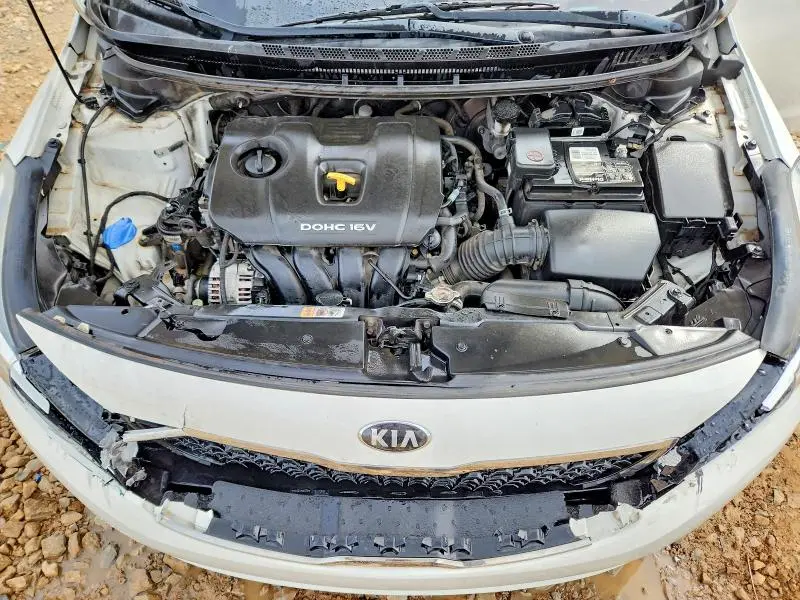2017 KIA FORTE LX  