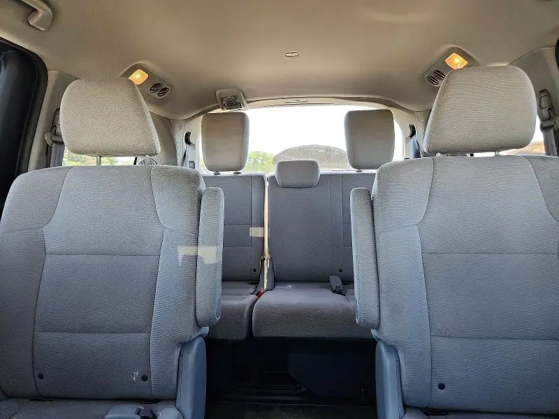 2011 HONDA ODYSSEY LX  