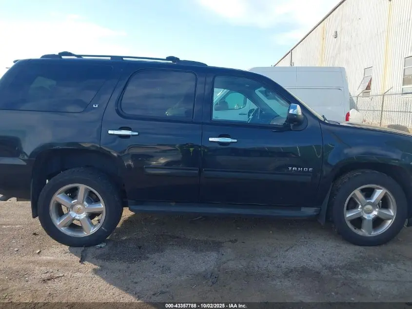 2011 CHEVROLET TAHOE LT