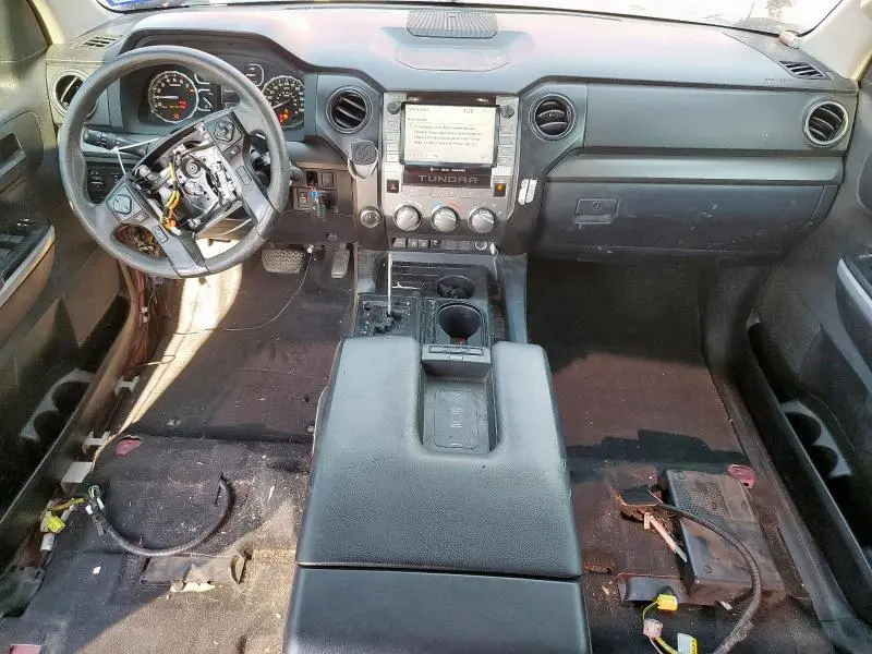 2020 TOYOTA TUNDRA CREWMAX SR5  