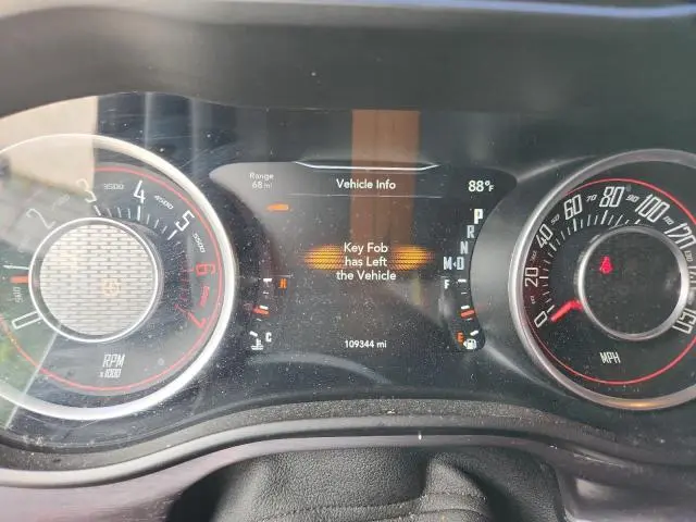 2015 DODGE CHALLENGER SXT  