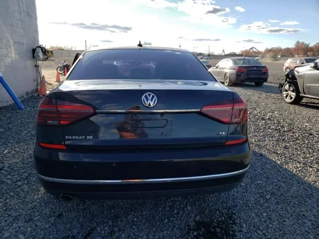 2017 VOLKSWAGEN PASSAT SE  