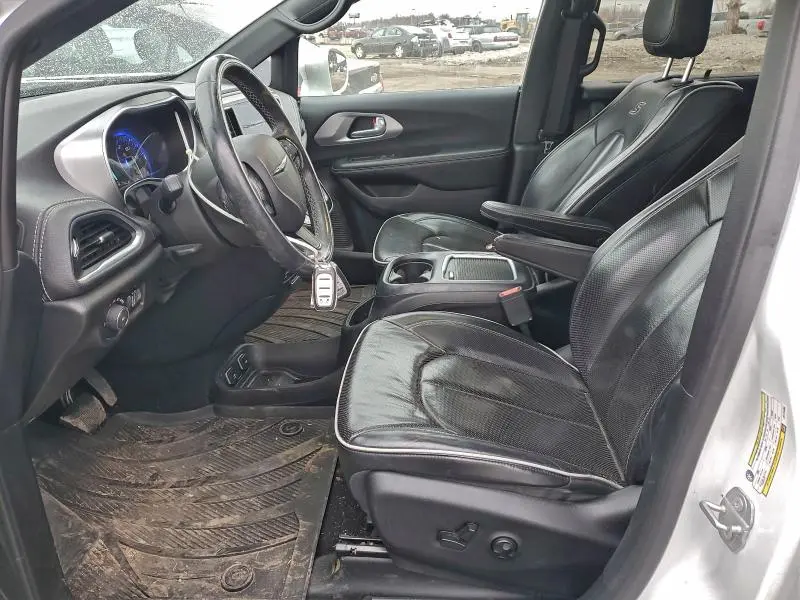 2018 CHRYSLER PACIFICA LIMITED  