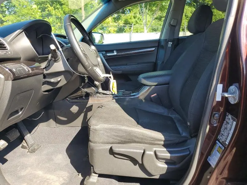 2014 KIA SORENTO LX  