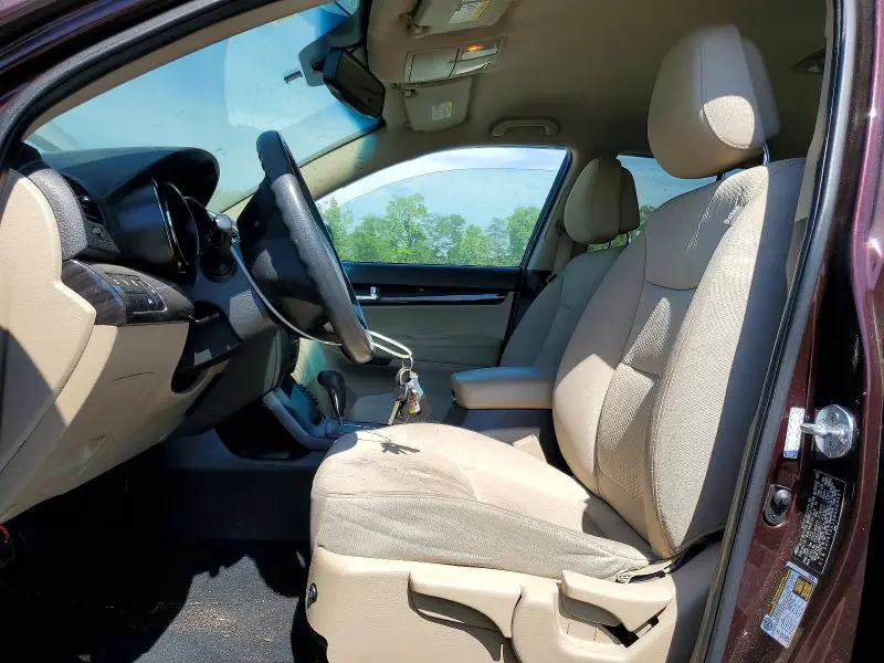 2011 KIA SORENTO LX  