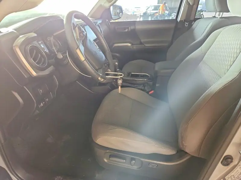 2021 TOYOTA TACOMA SR5 V6  