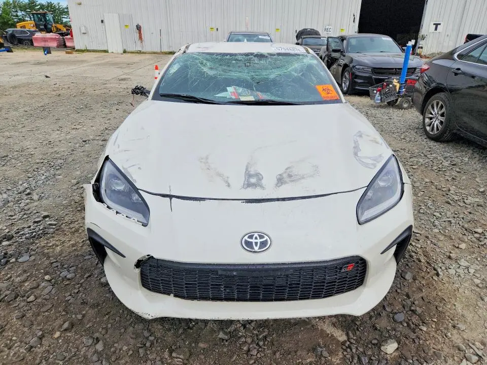 2025 TOYOTA GR 86 PREMIUM  