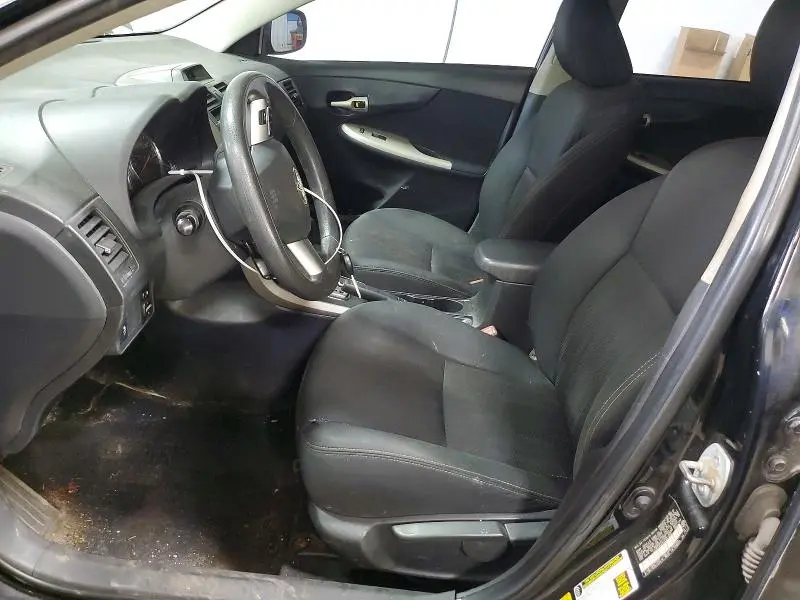 2013 TOYOTA COROLLA S  
