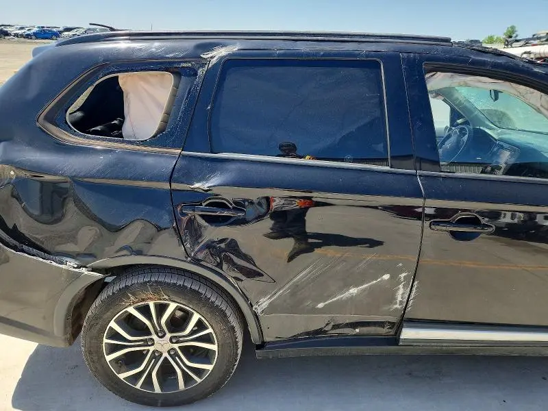 2016 MITSUBISHI OUTLANDER SE  