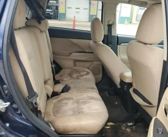 2017 MITSUBISHI OUTLANDER SE