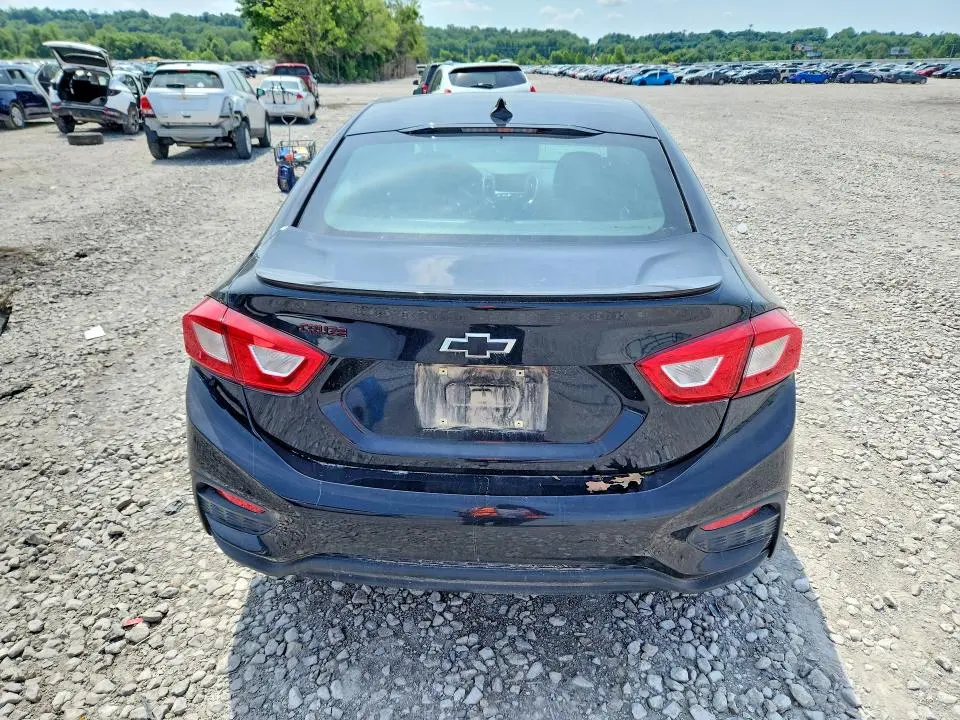 2018 CHEVROLET CRUZE LT  
