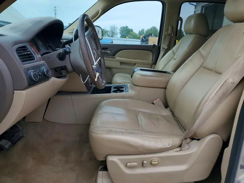 2011 CHEVROLET TAHOE K1500 LT  