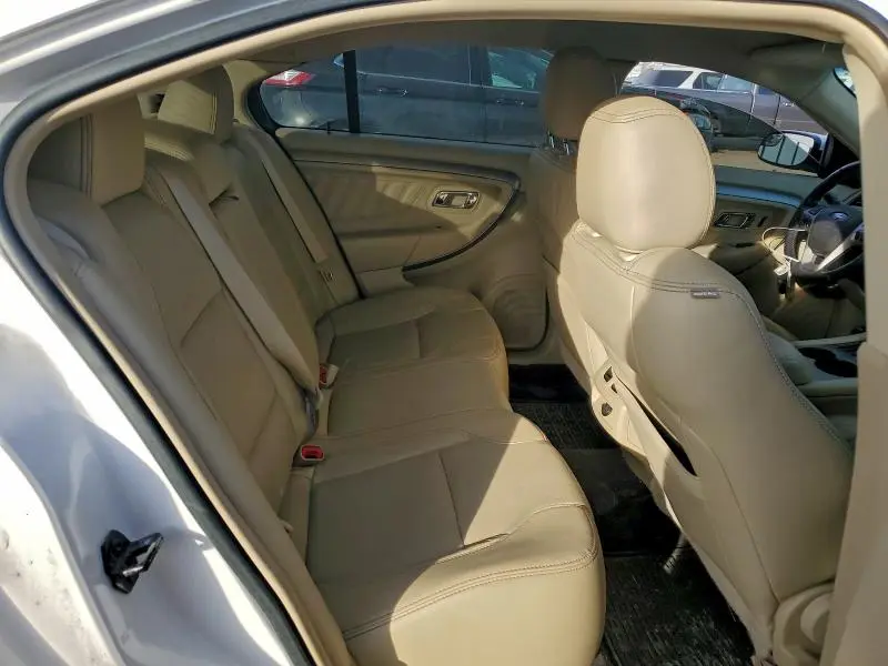 2018 FORD TAURUS SEL  