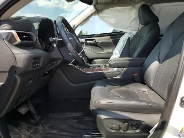 2022 TOYOTA HIGHLANDER LIMITED  