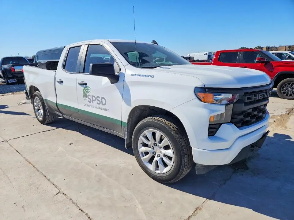 2025 CHEVROLET SILVERADO C1500 CUSTOM  