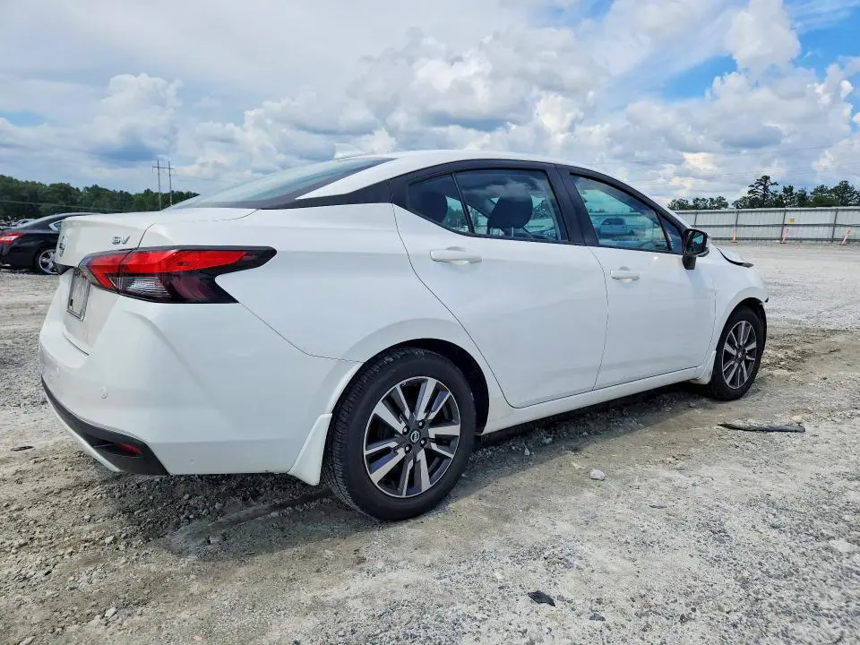 2020 NISSAN VERSA SV  