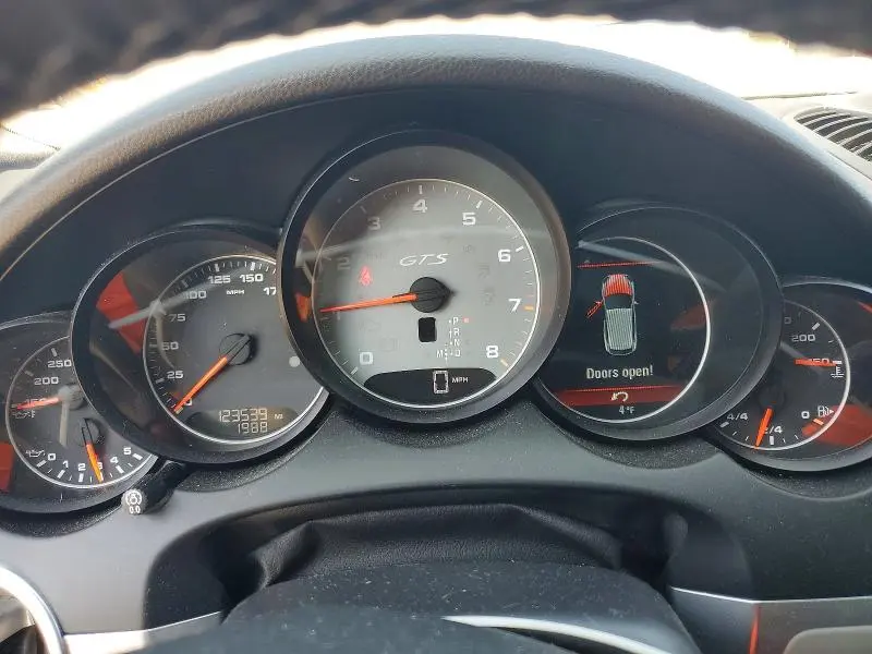 2014 PORSCHE CAYENNE GTS  