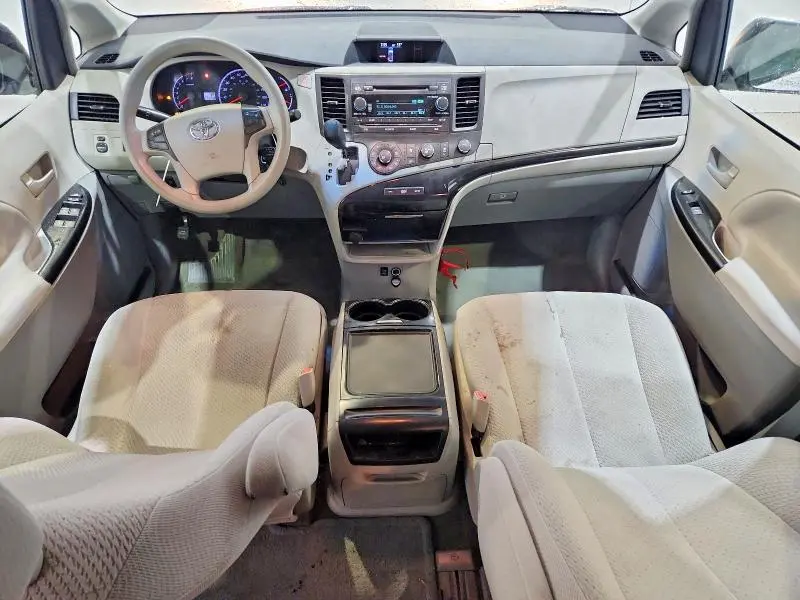2012 TOYOTA SIENNA LE  