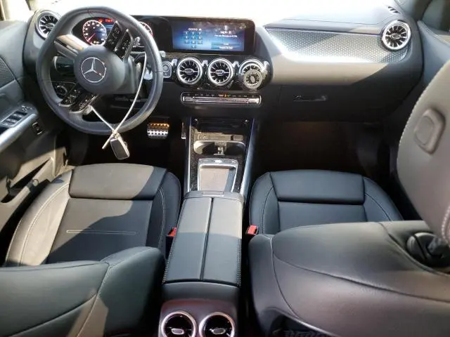 2025 MERCEDES-BENZ GLA 250