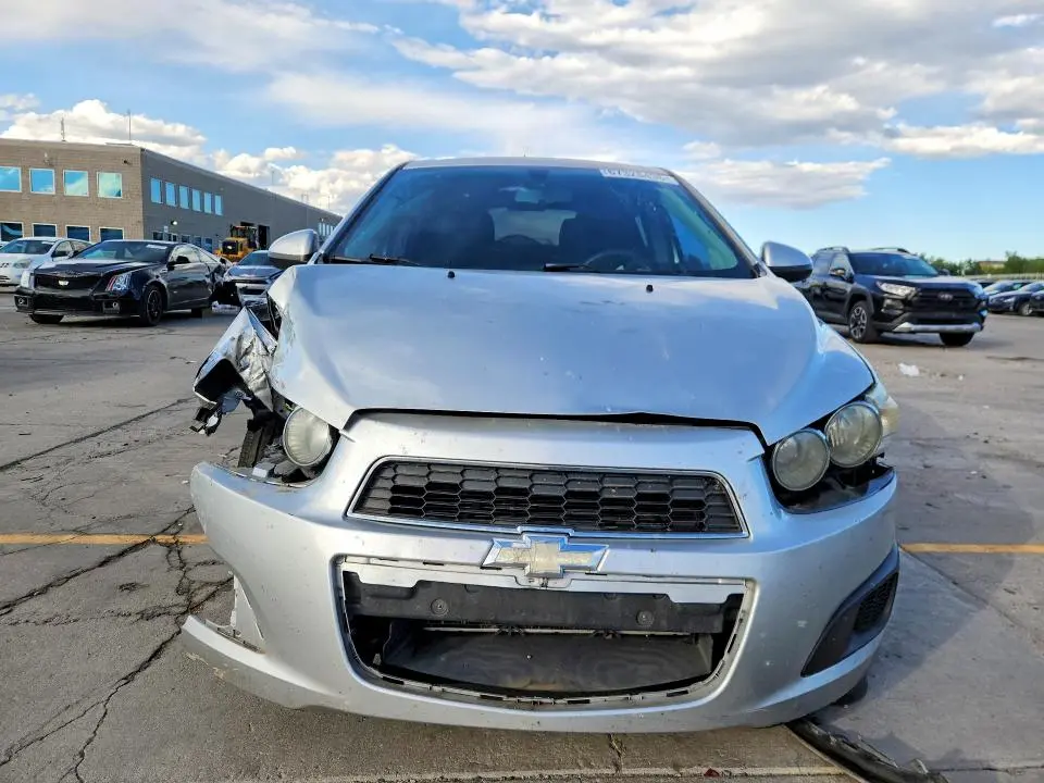 2015 CHEVROLET SONIC LT  