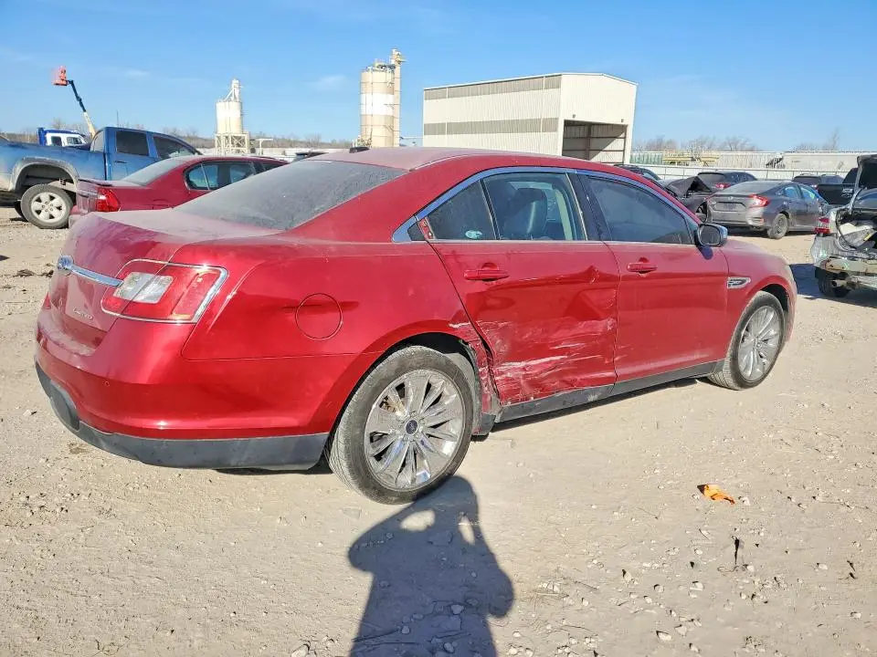 2010 FORD TAURUS LIMITED  