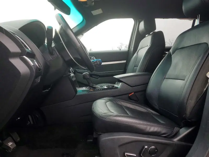 2017 FORD EXPLORER XLT  