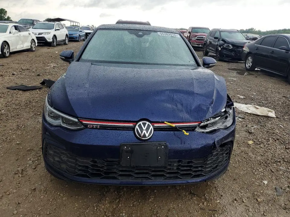 2022 VOLKSWAGEN GTI SE  