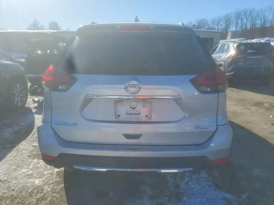 2018 NISSAN ROGUE S  