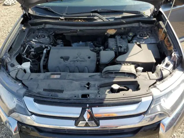 2018 MITSUBISHI OUTLANDER ES  