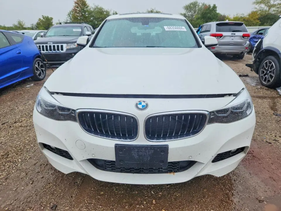 2018 BMW 330 XIGT  