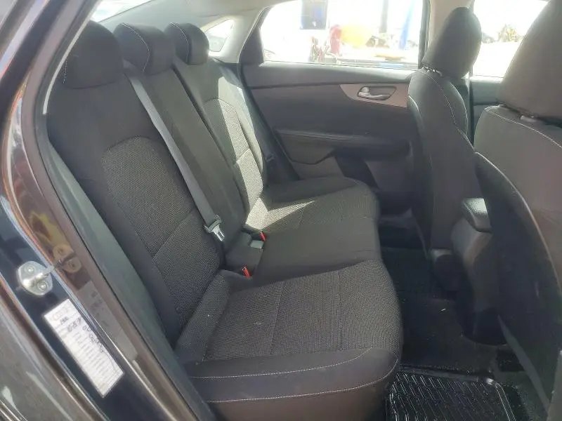 2019 KIA FORTE LXS  