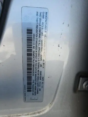 2011 VOLKSWAGEN JETTA SE  