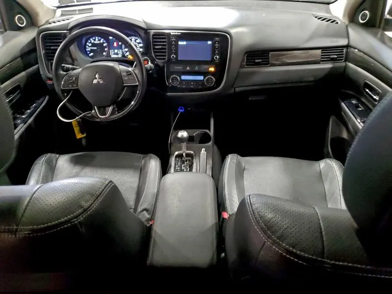 2016 MITSUBISHI OUTLANDER SE  