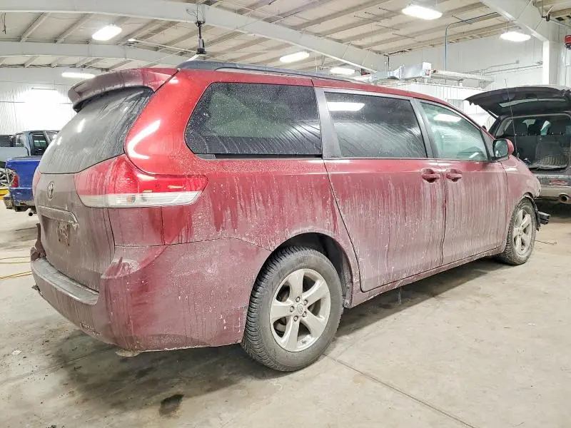 2012 TOYOTA SIENNA LE 8-PASSENGER  